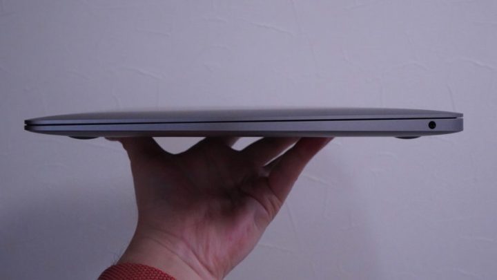 フットワーク軽く使えるサブ機としてはMacBook Airが最高にいい