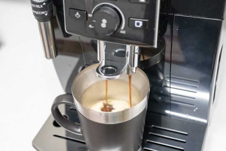 カフェ・ジャポーネは蒸らしながら抽出されるので1.2分かかる