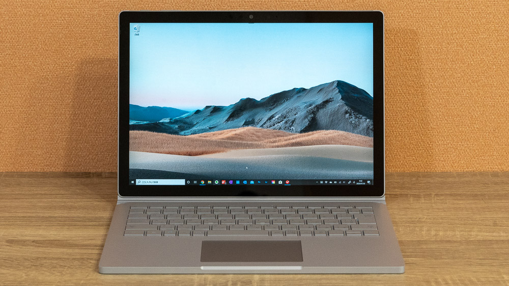 Surface Book 3 正面から