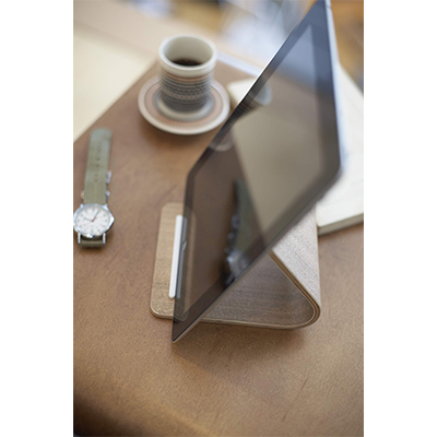【山崎実業】超シンプルな木製iPadスタンド2