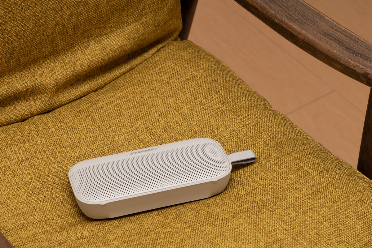 Bose SoundLink Flex レビュー│IP67防水でタフな最新Bluetoothスピーカー