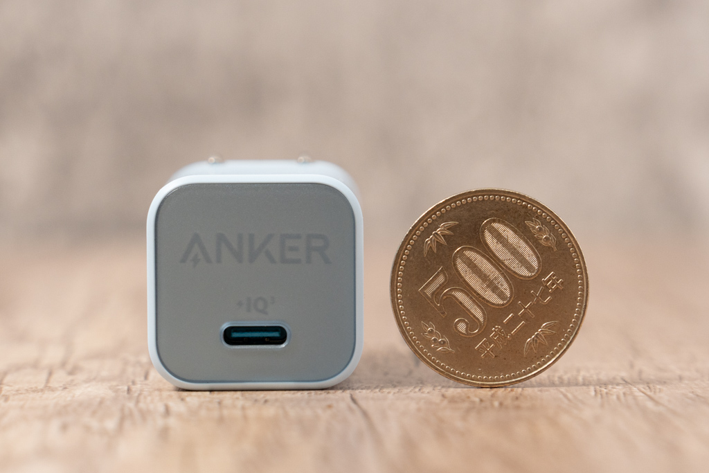 Anker 511 Chager (Nano3, 30W)の正面