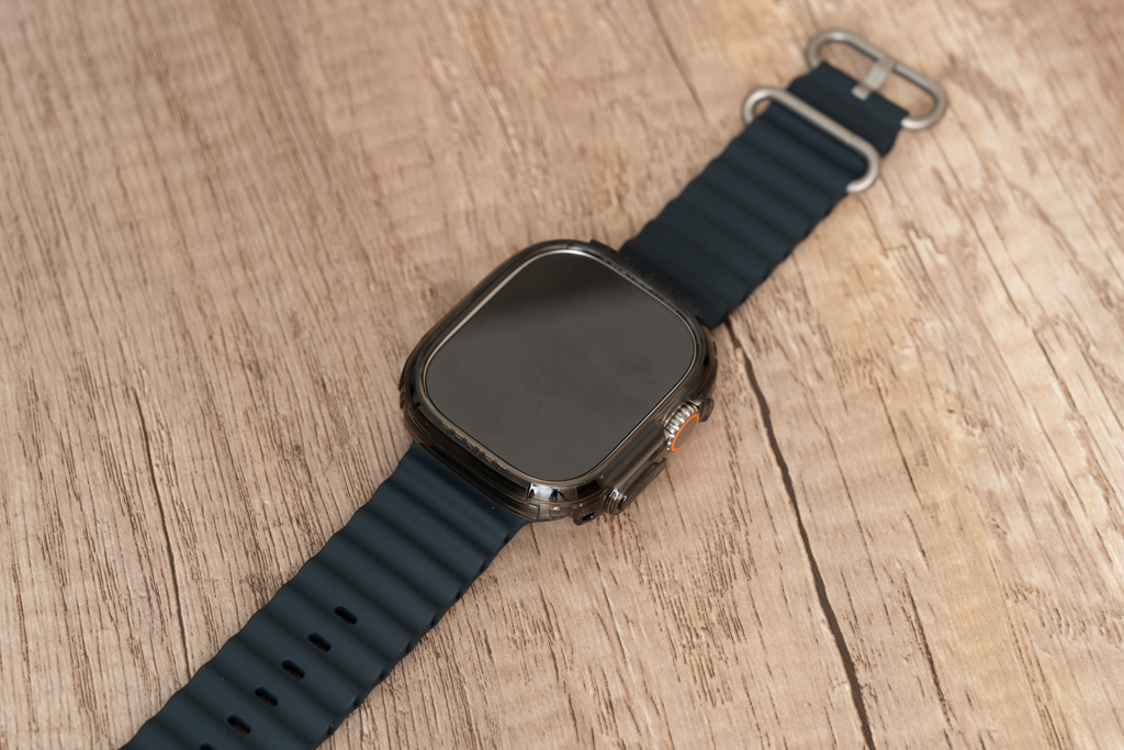 Apple Watch Ultraケースとバンドの組み合わせパターン1