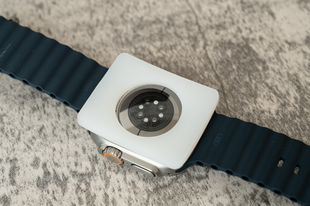 Apple Watch Ultraを固定できるツール