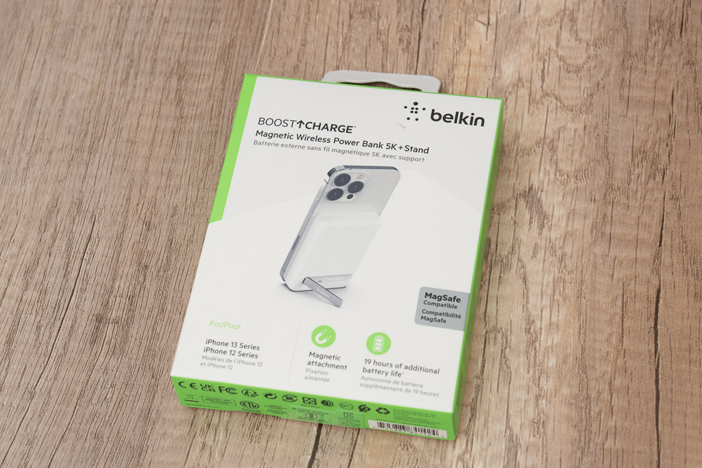 Belkin Magnetic Wireless Power Bank 5K +Standレビュー。iPhone向けマグネティックモバイルバッテリー