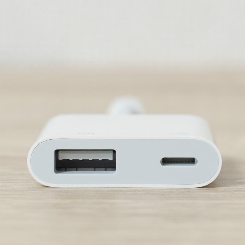 Apple Lightning - USB 3カメラアダプタ2