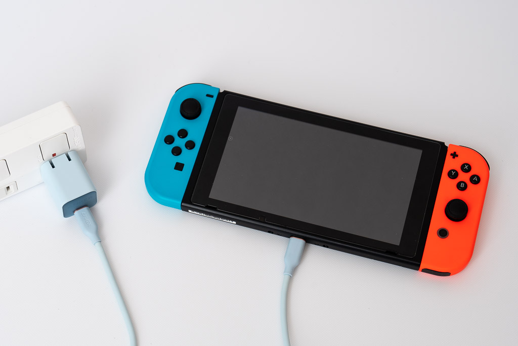 Type-C充電器でスイッチを充電