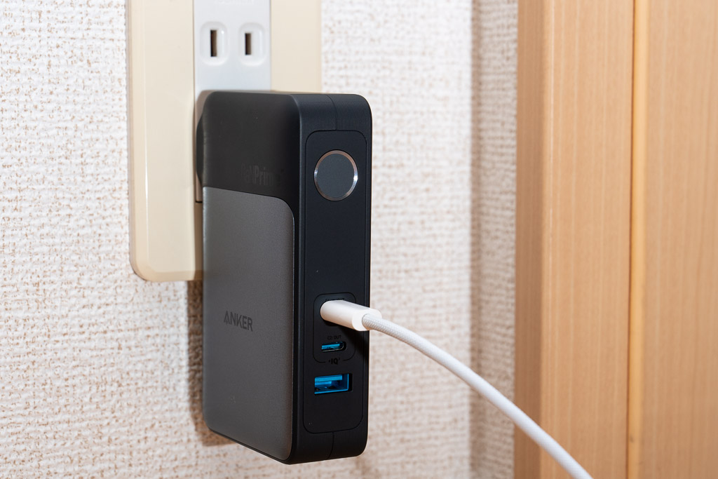 Anker 733 Power Bankを最大65Wの充電器として使用