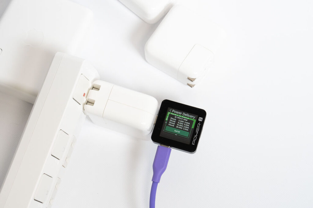 Apple純正充電器の充電性能をUSB充電チェッカーで確認