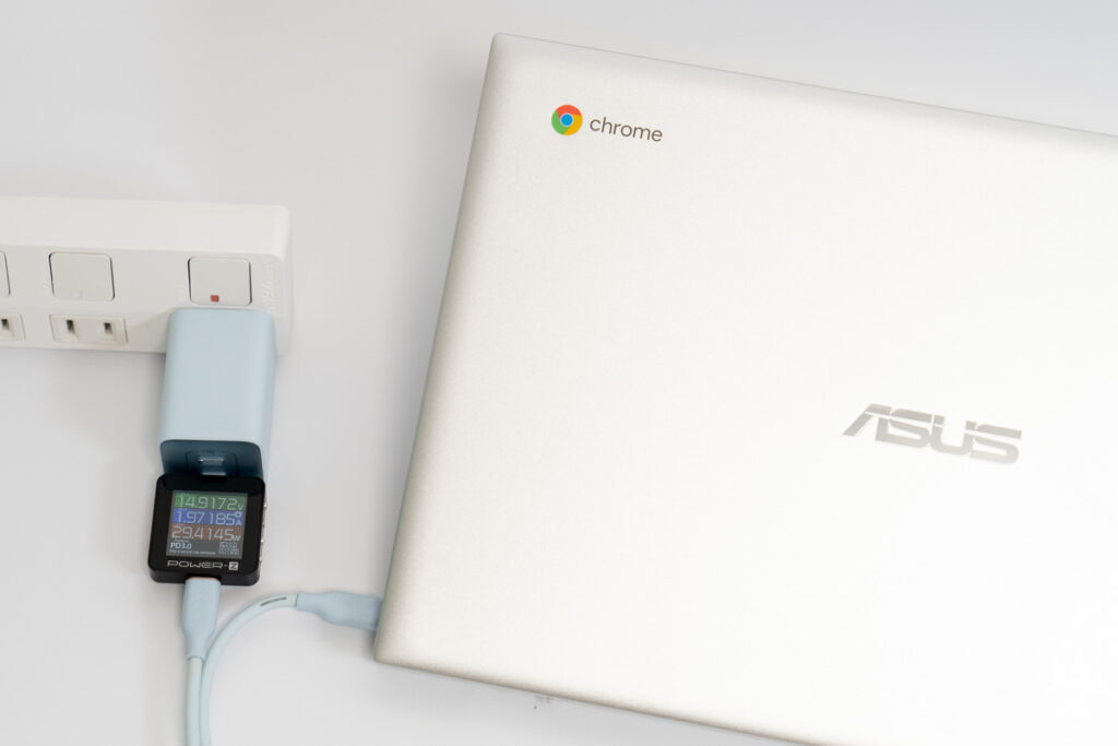 Anker 523 ChargerでChromebookを充電