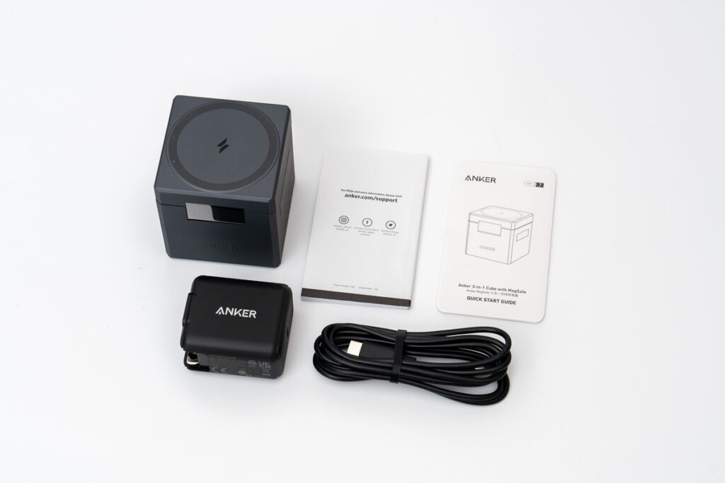 Anker 3-in-1 Cube with MagSafeのパッケージ内容