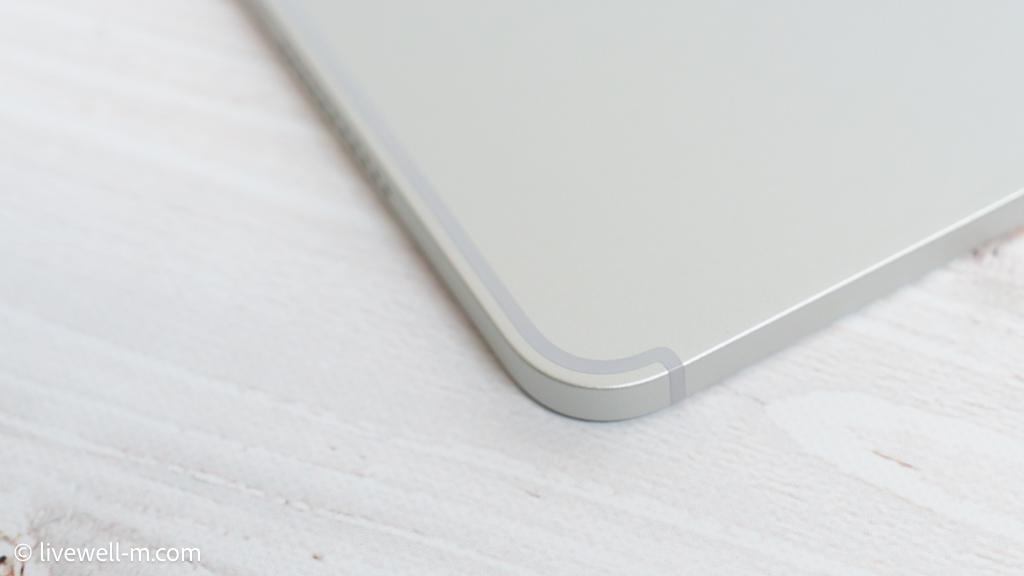 iPad Pro 12.9インチ セルラーモデルのアンテナライン