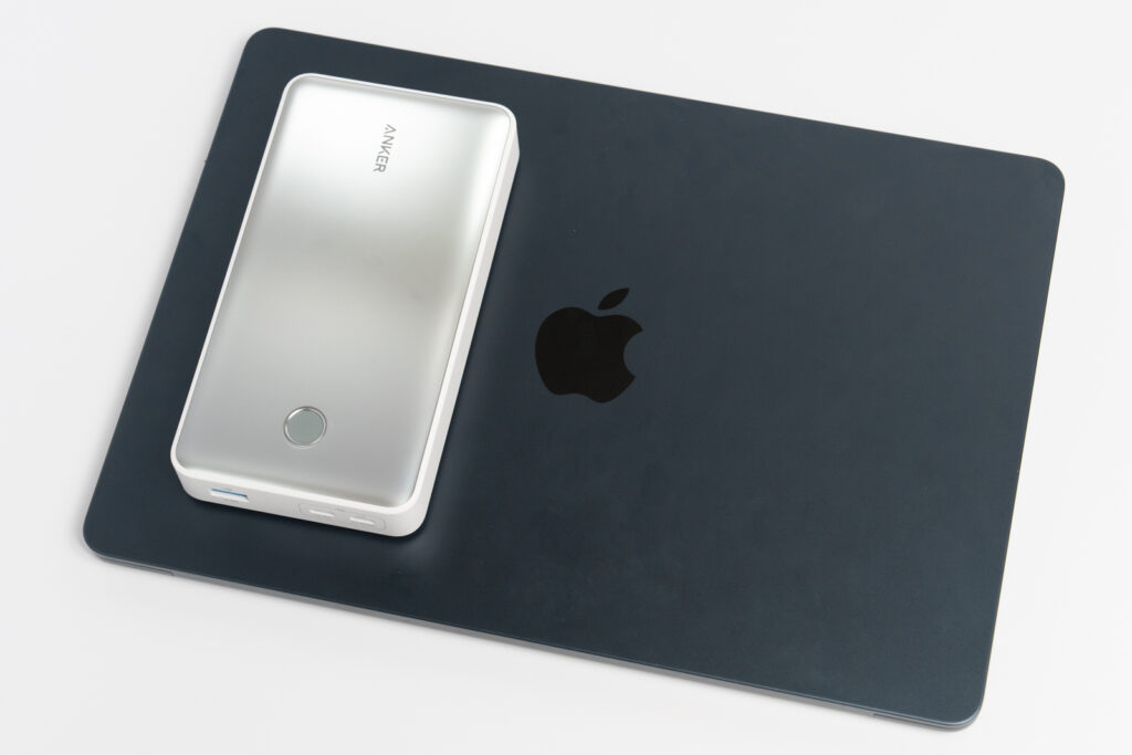 2024年】MacBookを充電できるモバイルバッテリーおすすめ10選！外出先 
