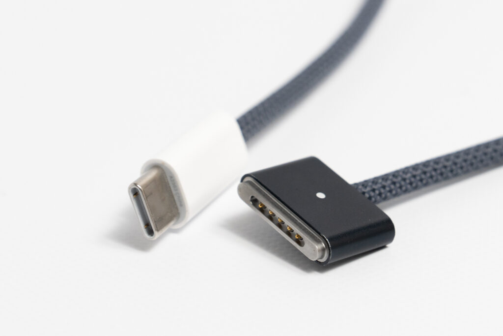 Apple USB-C - MagSafe 3ケーブル（2 m）