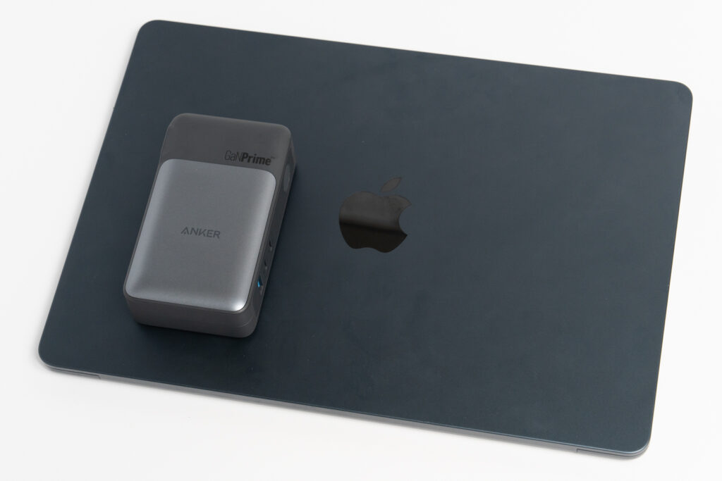 アンカーのハブをおつけしますM1 MacBook Air 8GB 256GB バッテリー100%充電12回