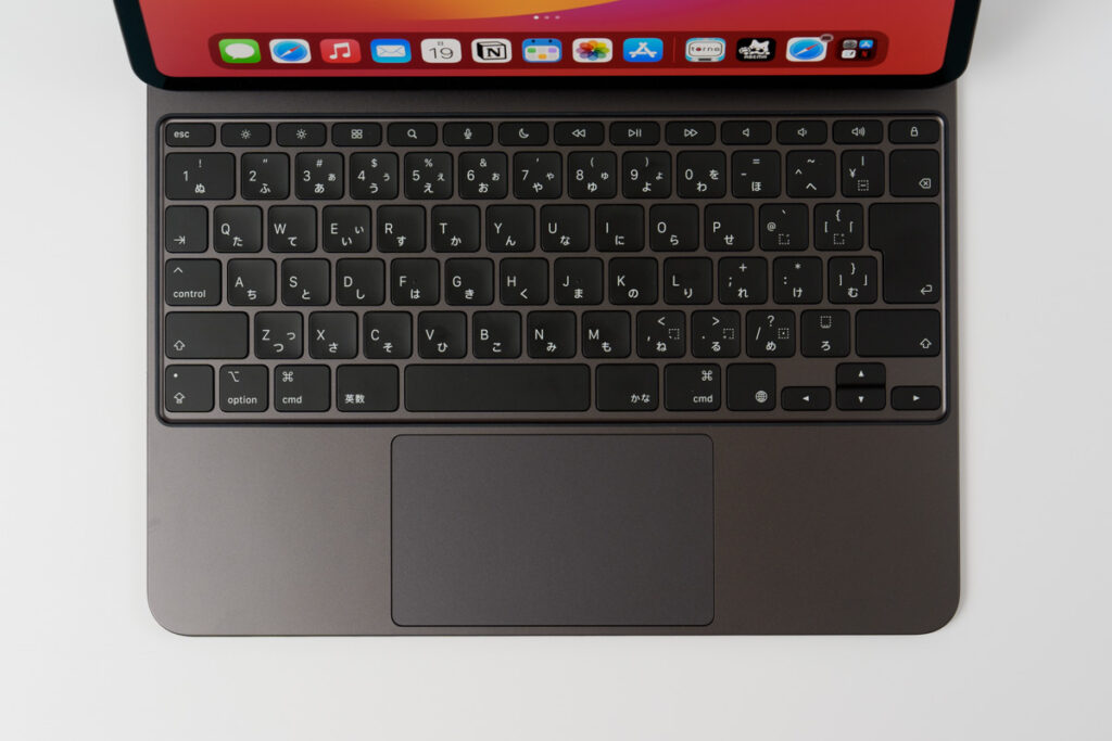 Apple iPad Pro（M4）用Magic Keyboardのキーボードとトラックパッド