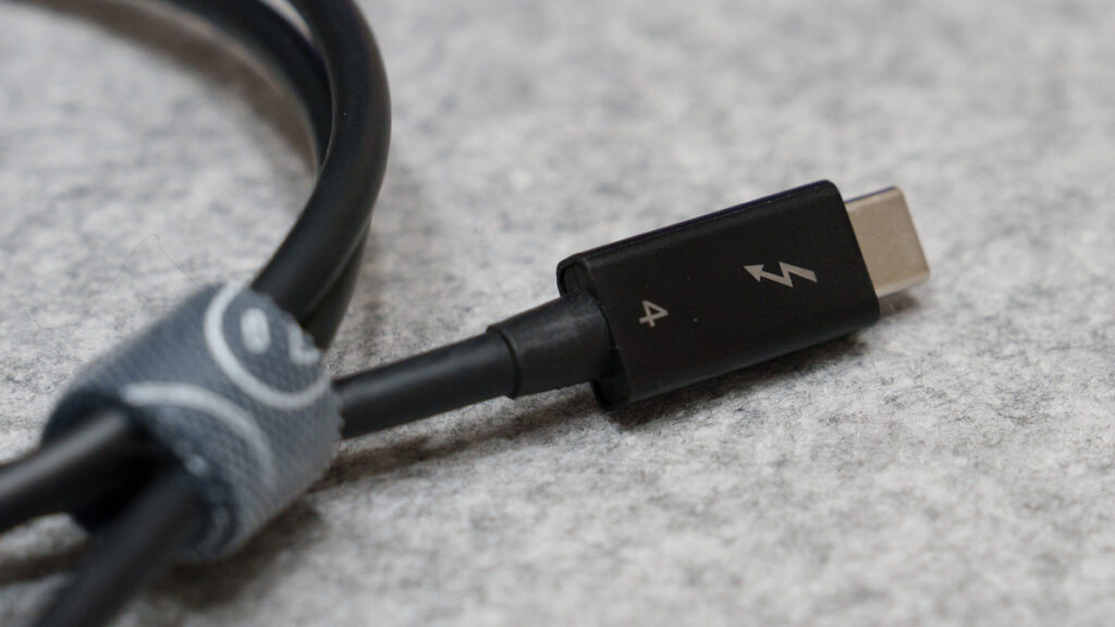 Anker USB-C & USB-C Thunderbolt 4 100W ケーブル