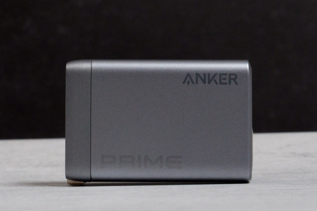 Anker Prime Charger (100W, 3 Ports, GaN)の外観