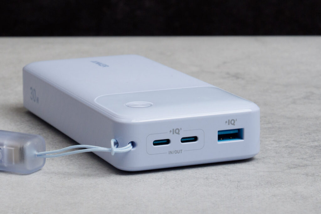 Anker Power Bank (20000mAh, 30W)のUSBポート