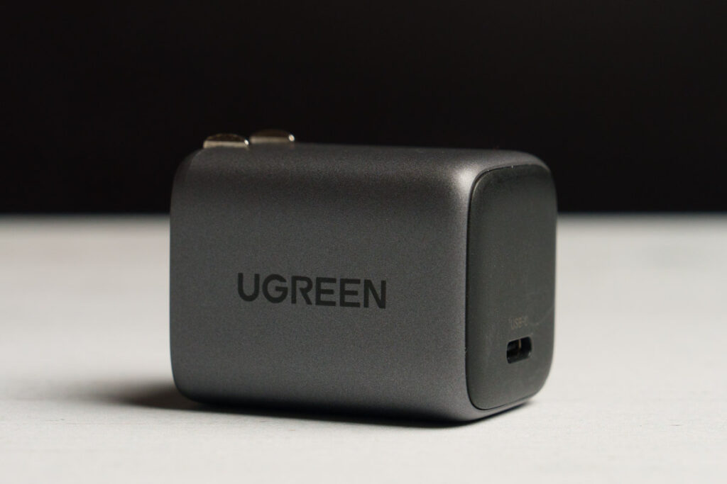 UGREEN Nexode Mini 30Wの外観