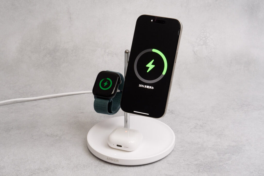 Anker MagGo Wireless Charging Station (3-in-1 Stand)5