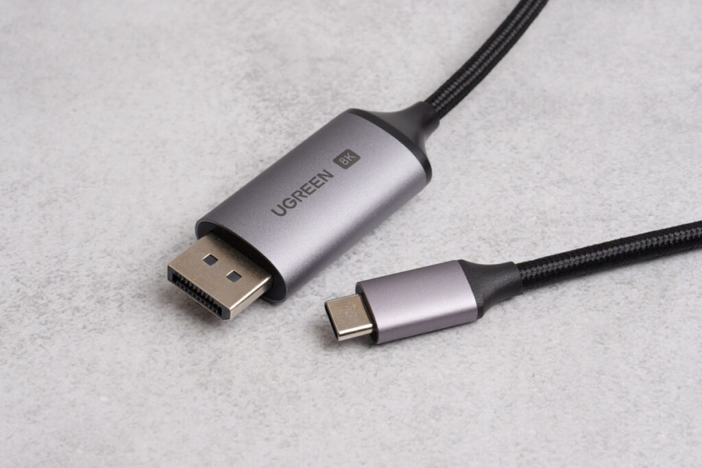 UGREENのUSB-C to DisplayPortケーブル