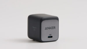 Anker Nano II 65Wをレビュー！コンパクト＆高出力な大人気充電器のアイキャッチ画像