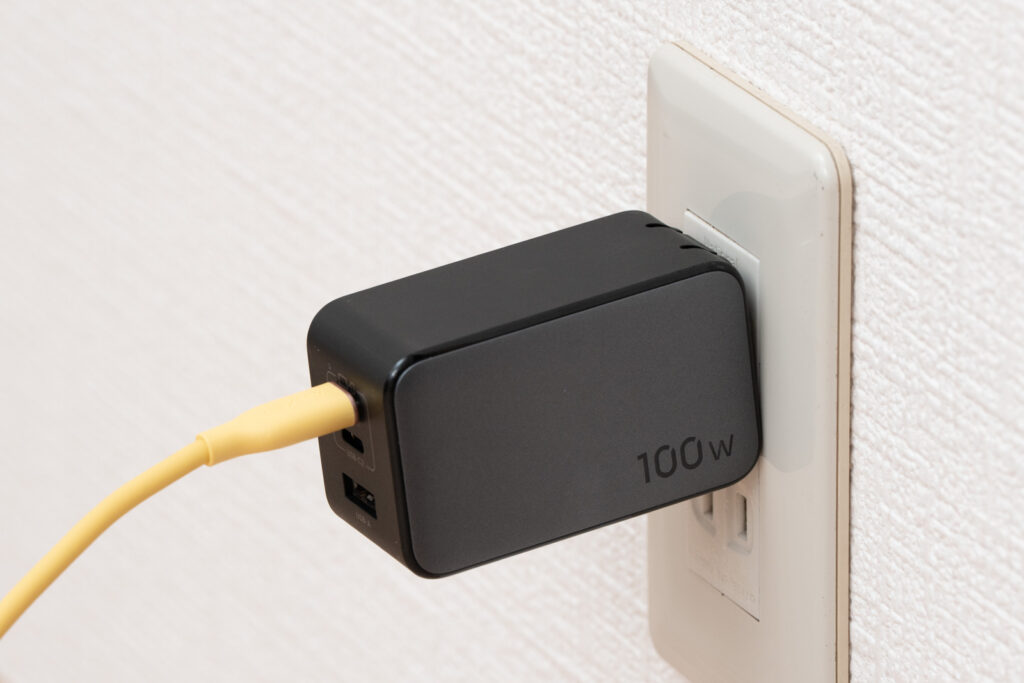 Anker Prime Charger (100W, 3 Ports, GaN)をレビュー！100Wクラスでは充電性能・携帯性ともにこれがベスト