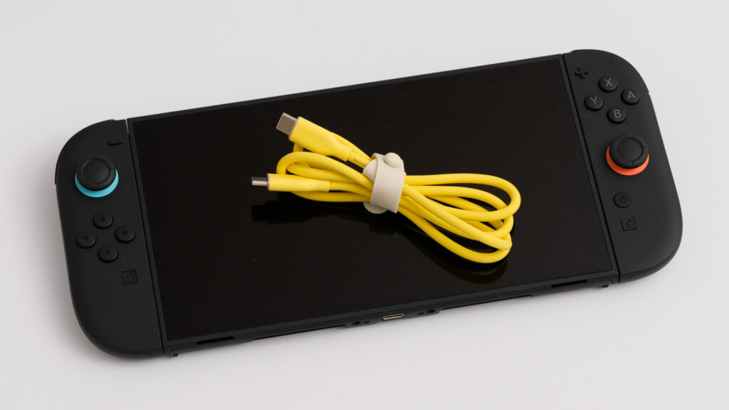 Switch 2におすすめの代用充電器をご紹介!携帯モード・TVモードで必要なワット数は? Switch 2とAnker Flow USB-Cケーブル