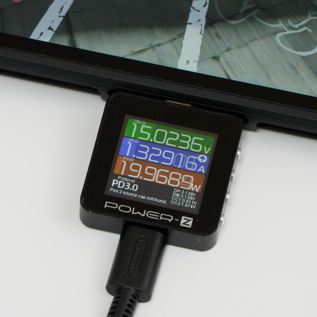 Switch 2におすすめの代用充電器をご紹介!携帯モード・TVモードで必要なワット数は? Switch 2携帯モードでプレイ時の充電ワット数(純正充電器)