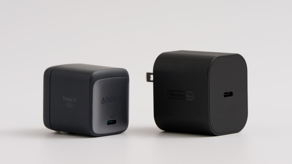 Switch 2におすすめの代用充電器をご紹介!携帯モード・TVモードで必要なワット数は? Anker Nano II 65WとSwitch 2付属の純正充電器