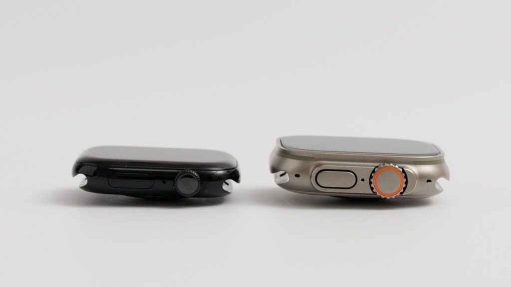Apple Watchのセルラーモデルとは?GPSモデルとの違いは?どっちを選ぶべきかを解説 Apple Watchのアルミニウムケース(ジェットブラック)とチタニウムケース